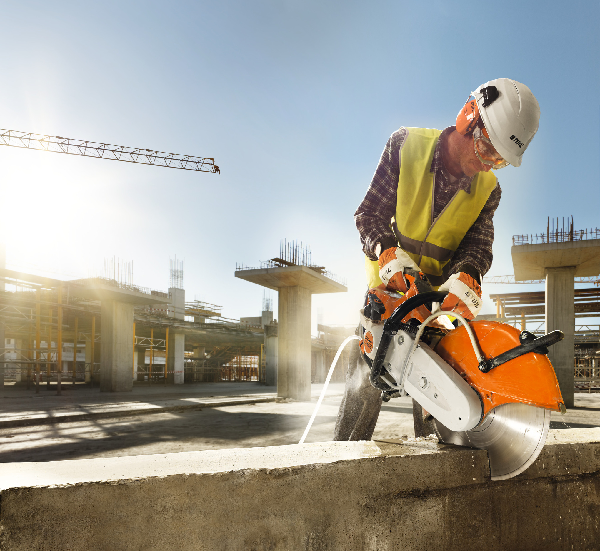 TS 500i - Cortador de disco (350mm) com injecção electrónica STIHL