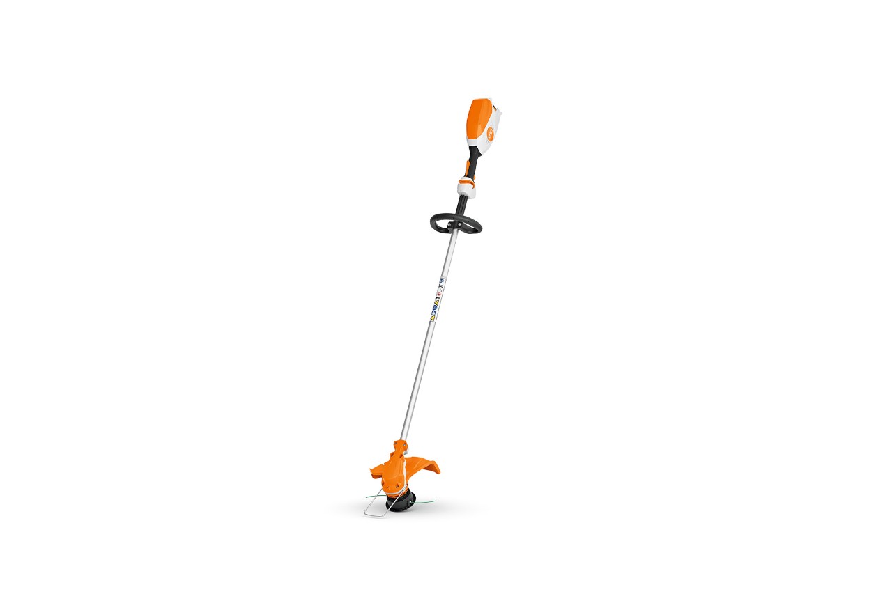 Motorroçadora a bateria FSA 86 R do sistema AP da STIHL