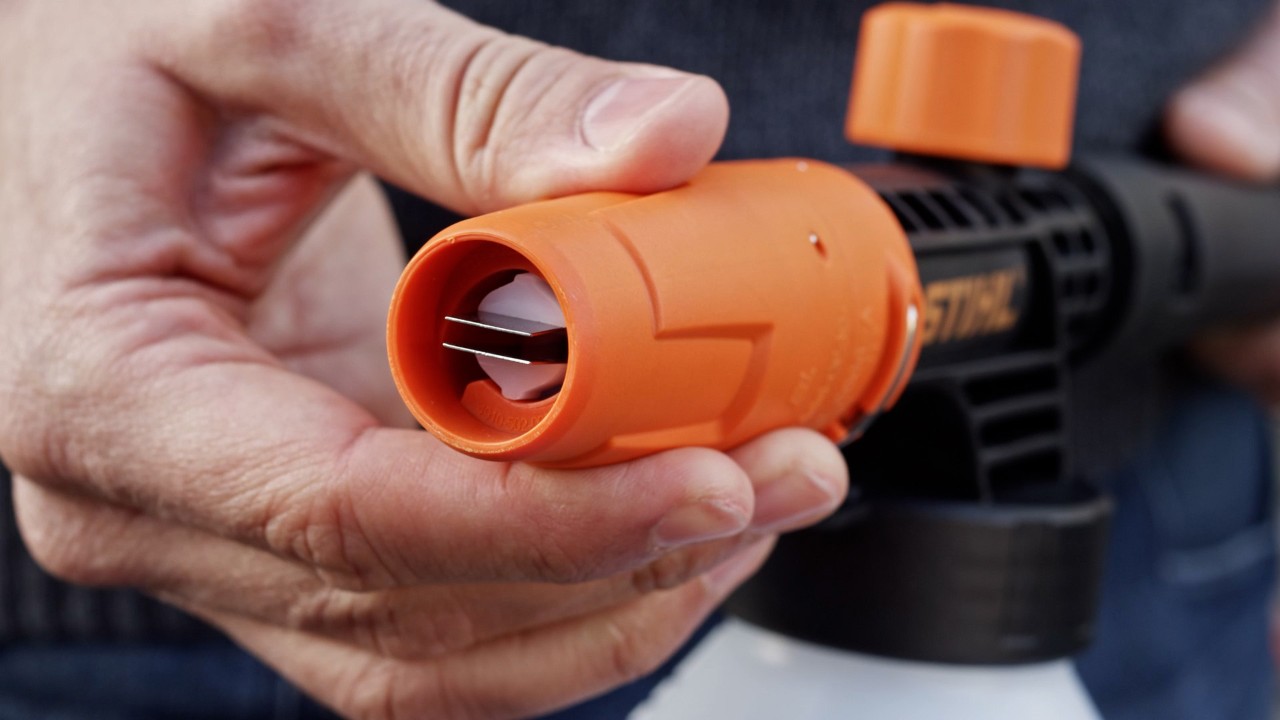 Imagem ampliada de uma boquilha de uma máquina de limpeza de alta pressão STIHL