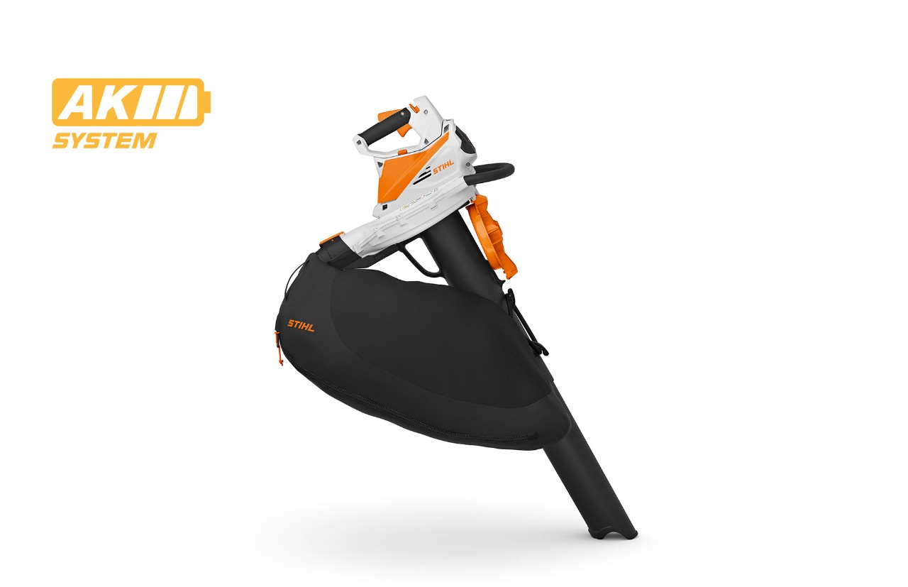 Imagem de produto do aspirador/picador a bateria STIHL SHA 56, ícone de bateria em cima à esquerda para o sistema STIHL AK